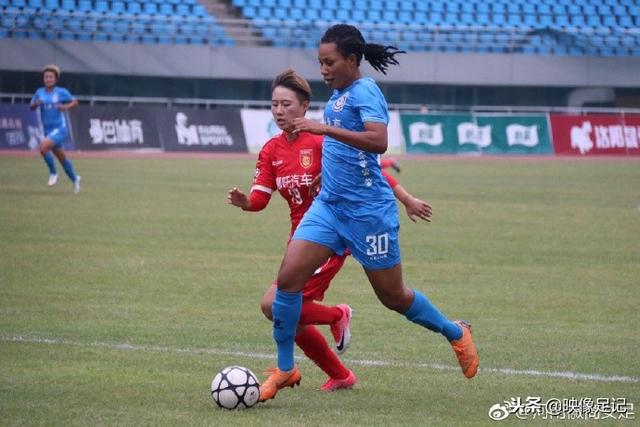 上海半场46-45领先广厦 古德温12+7 李弘权三分3中3 小布朗20+5